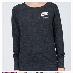 Nike long sleeve sweat shirt